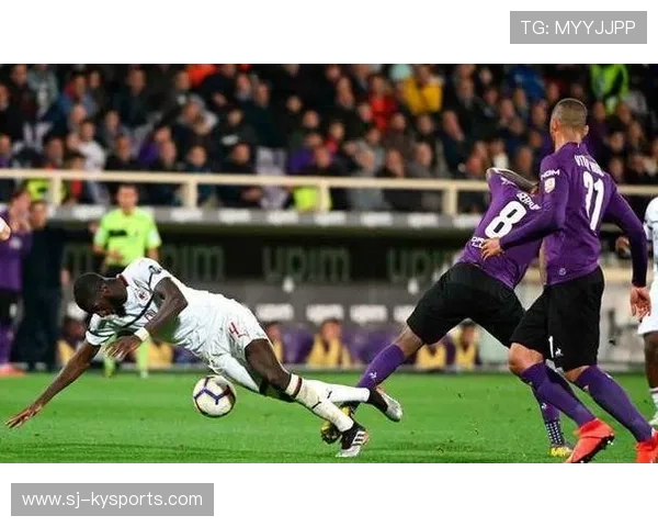 意甲赛场上球员发生了一场激烈的肢体冲突，意甲赛场上球员发生了一场激烈的肢体冲突对吗